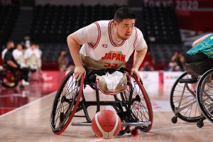 車いすバスケットボール香西宏昭選手